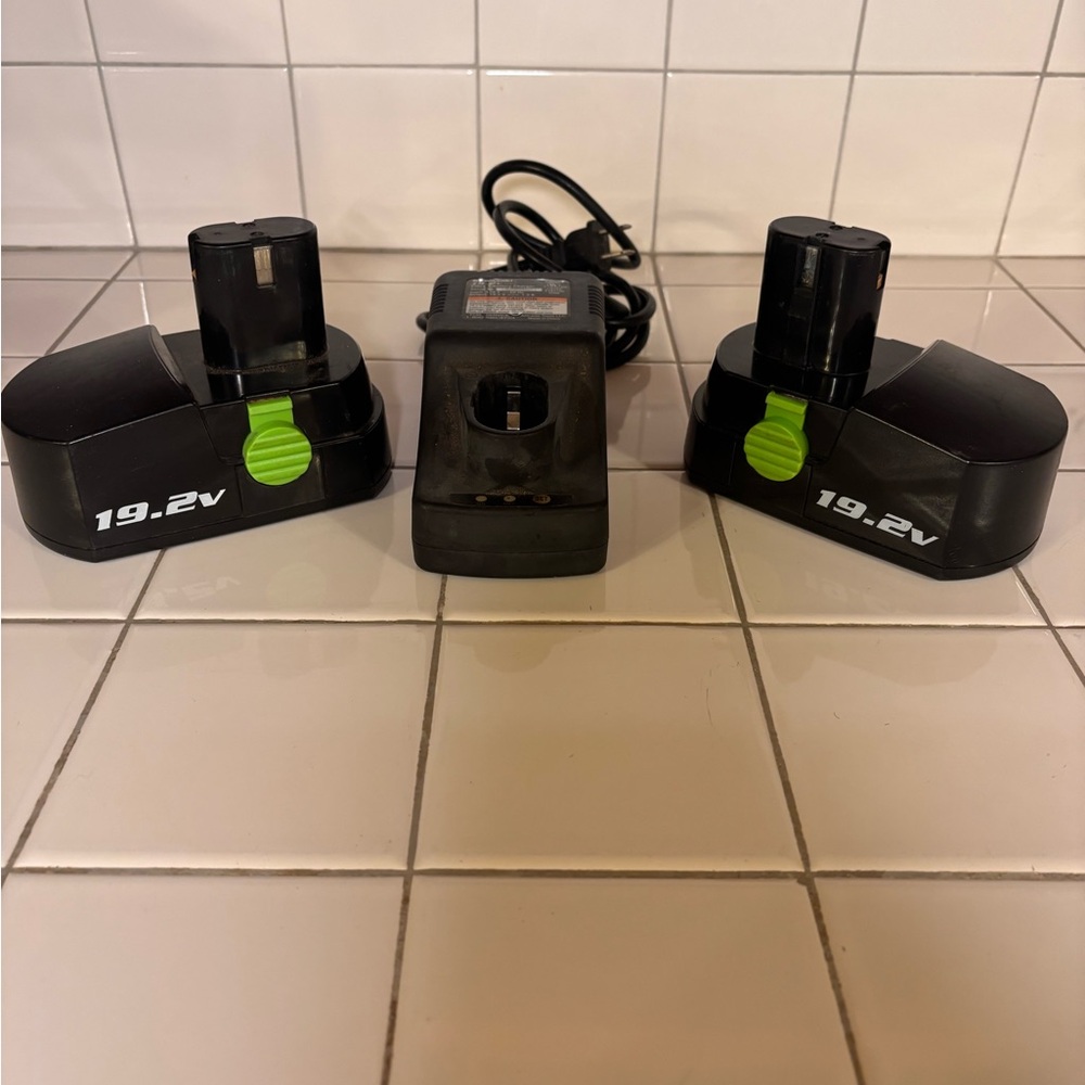 2 Kawasaki 691034 19.2V Battery and 690507 Charger OEM Genuine